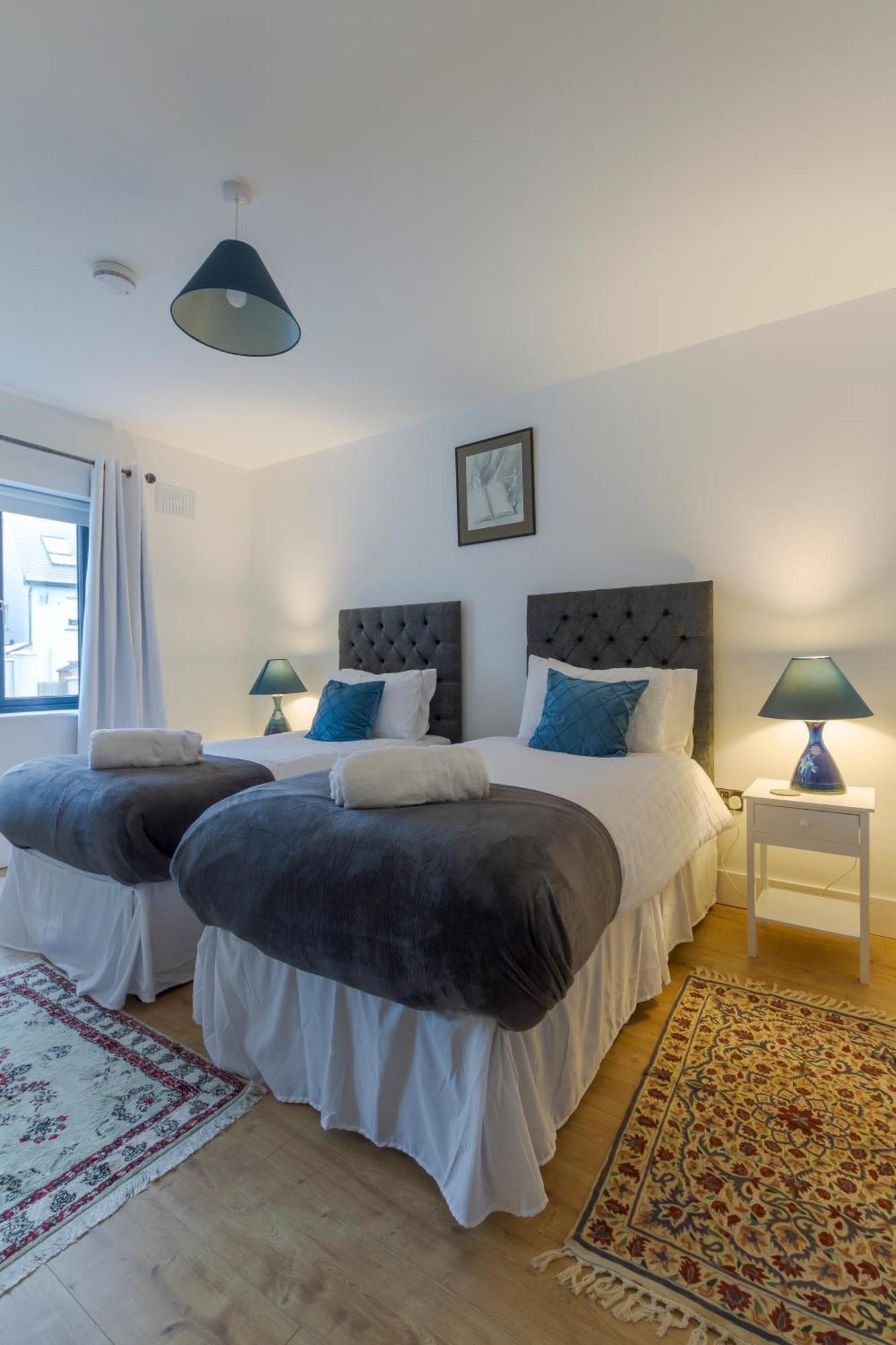Renada Cottage Дингъл Екстериор снимка