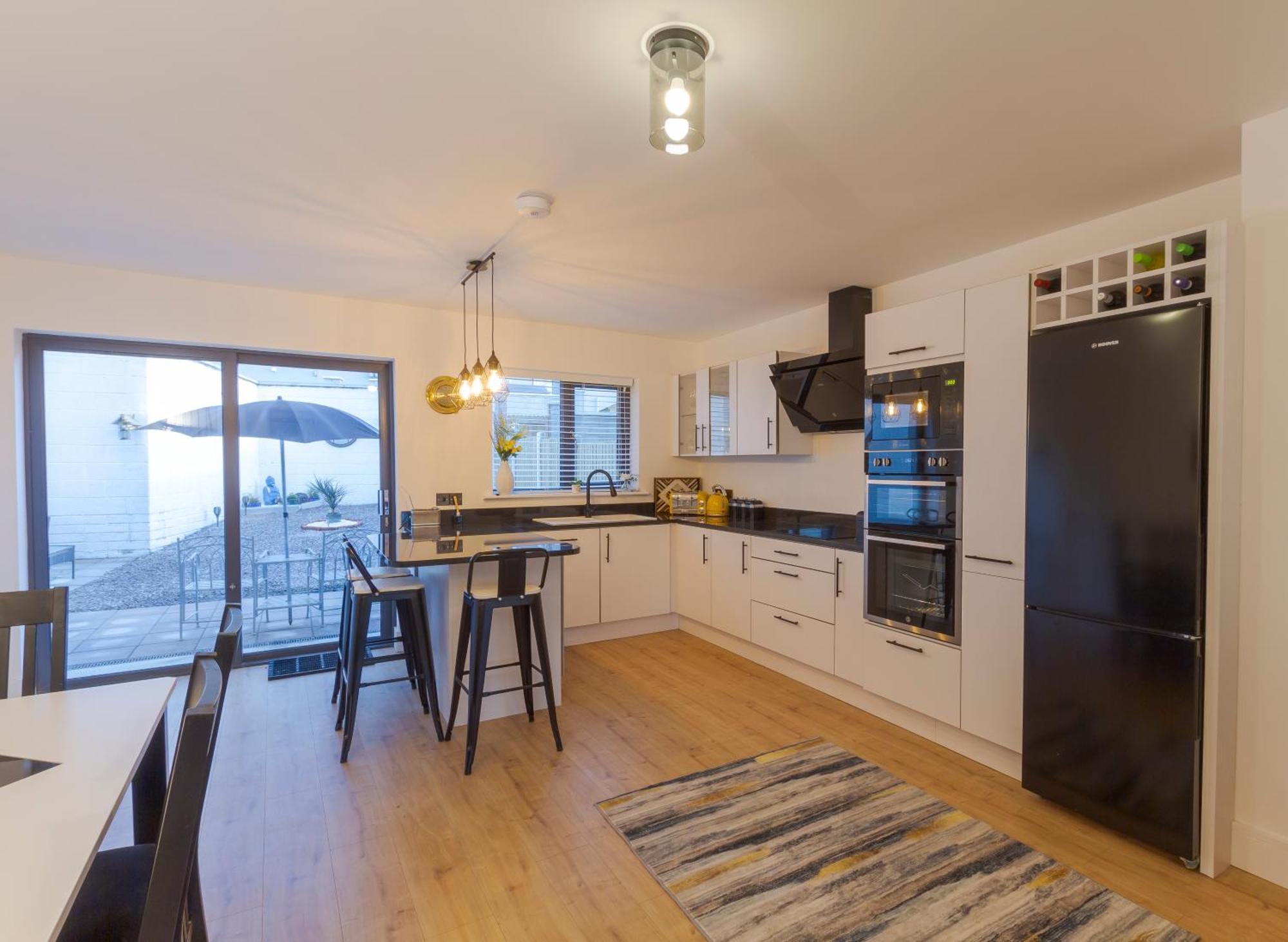 Renada Cottage Дингъл Екстериор снимка